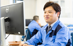 先輩社員
