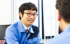 先輩社員